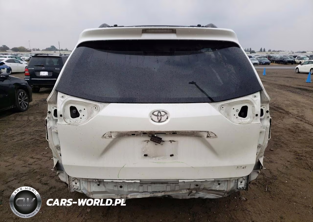 2017 Toyota Sienna Xle 8-Passenger VIN:5TDYZ3DC8HS817448 - 6