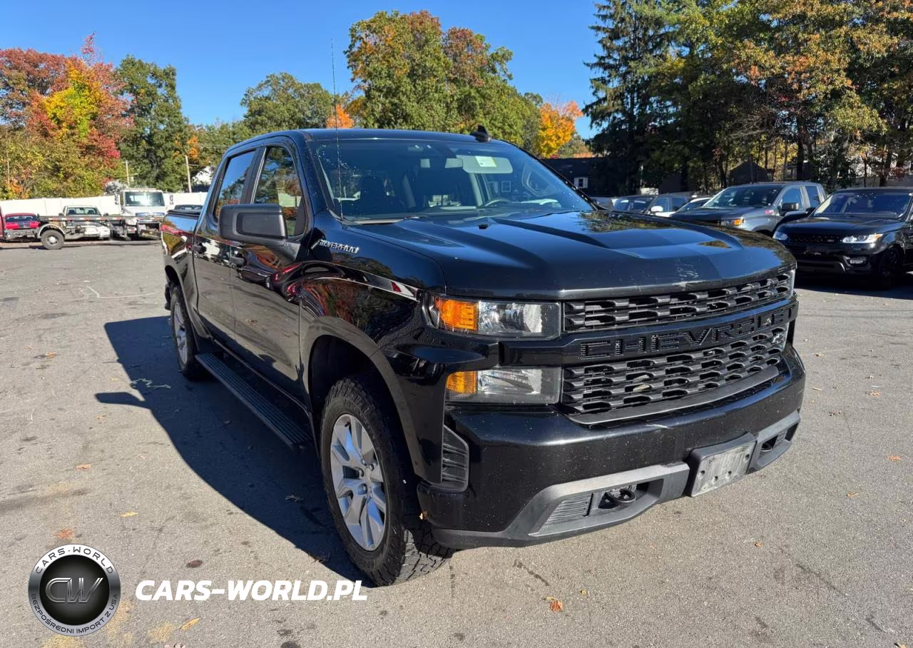 2021 Chevrolet Silverado K1500 Custom VIN:3GCPYBEH4MG182644 - 4