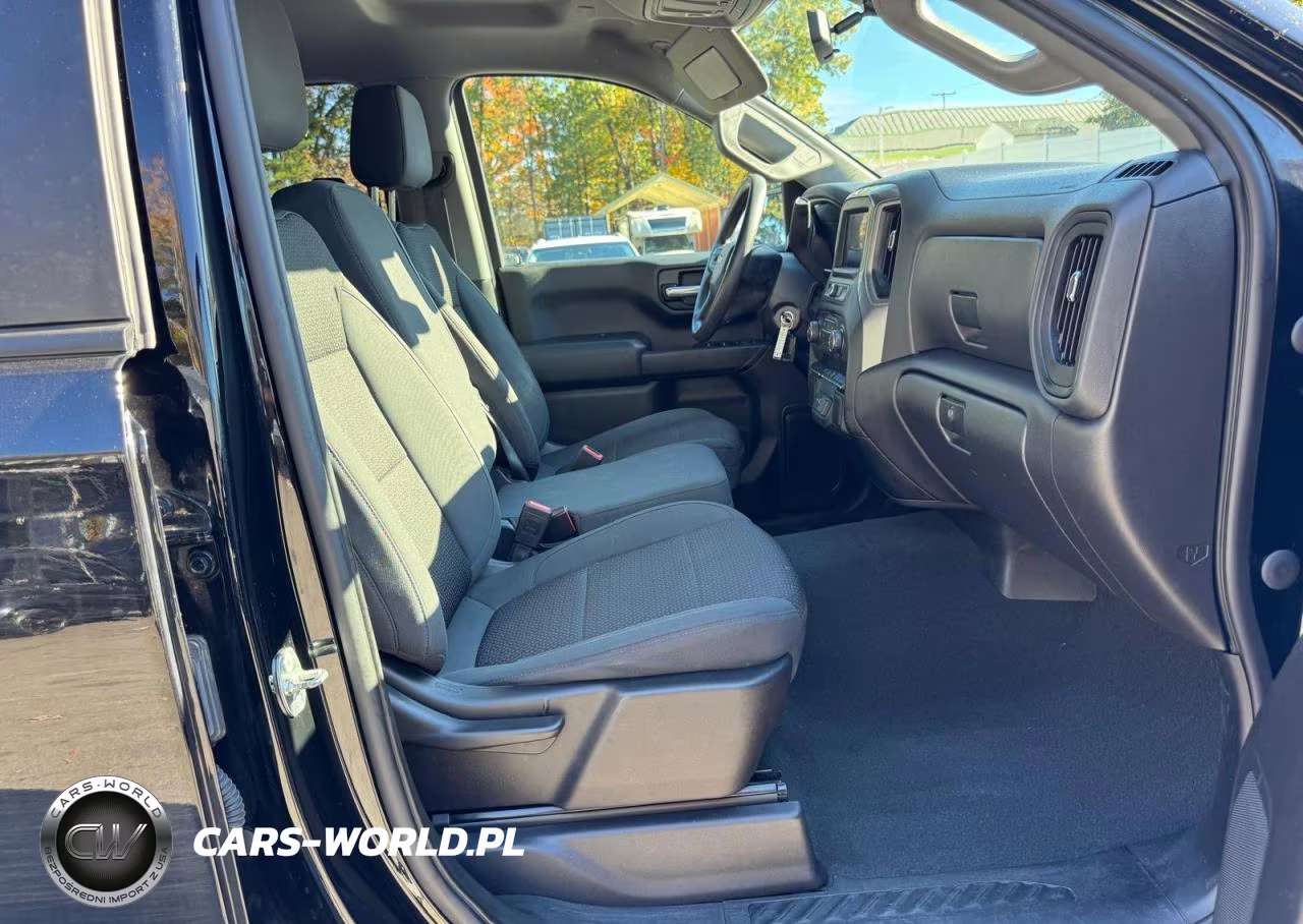 2021 Chevrolet Silverado K1500 Custom VIN:3GCPYBEH4MG182644 - 9