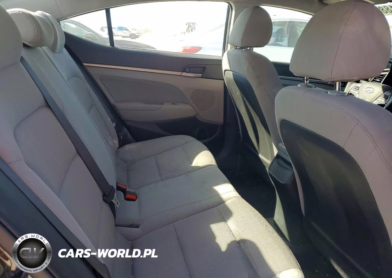 2018 Hyundai Elantra Sel VIN:5NPD84LF5JH258567 - 10