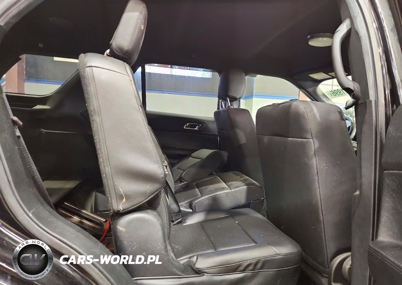 2019 Ford Explorer Police Interceptor VIN:1FM5K8AR4KGB23916 - 11