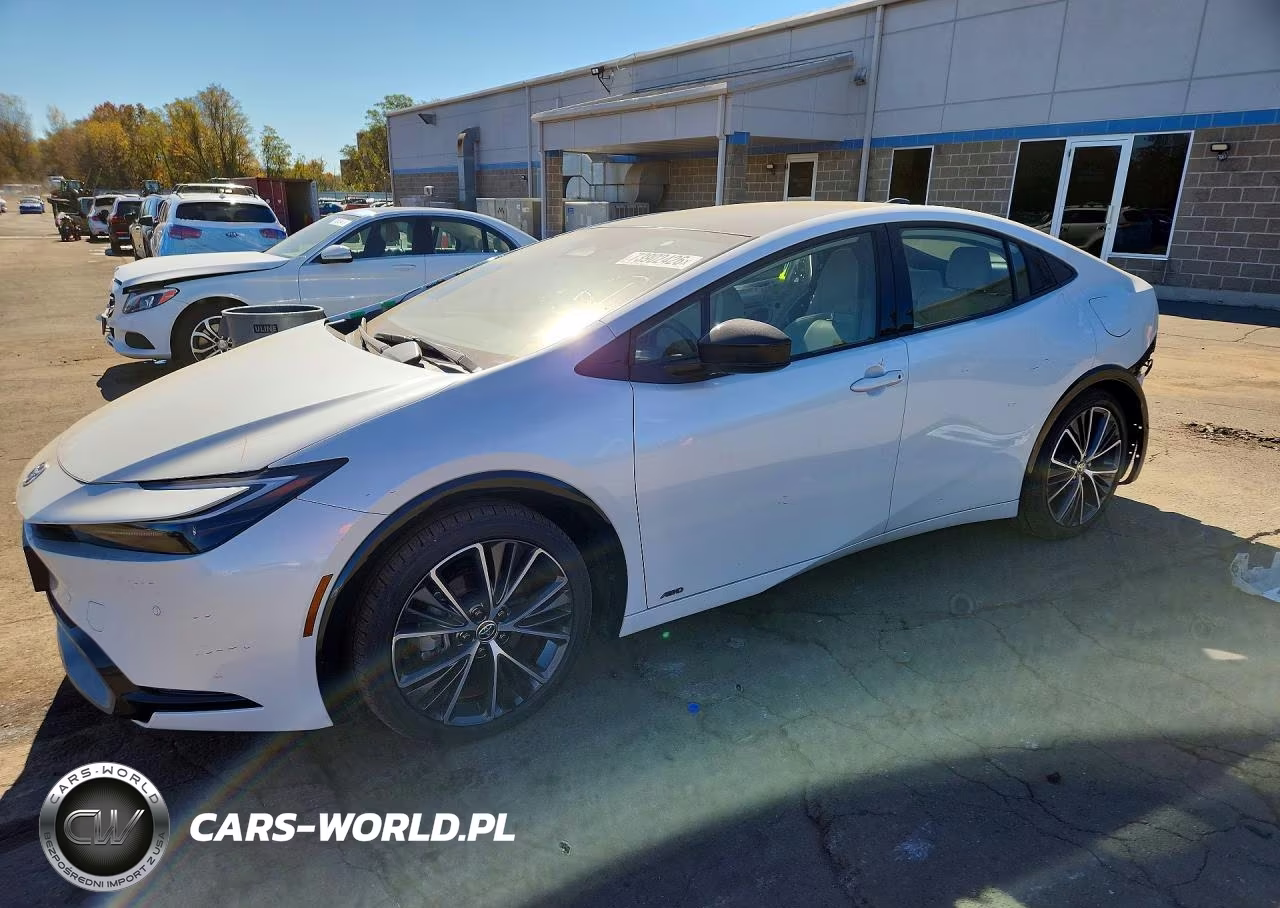 2025 Toyota Prius Xle