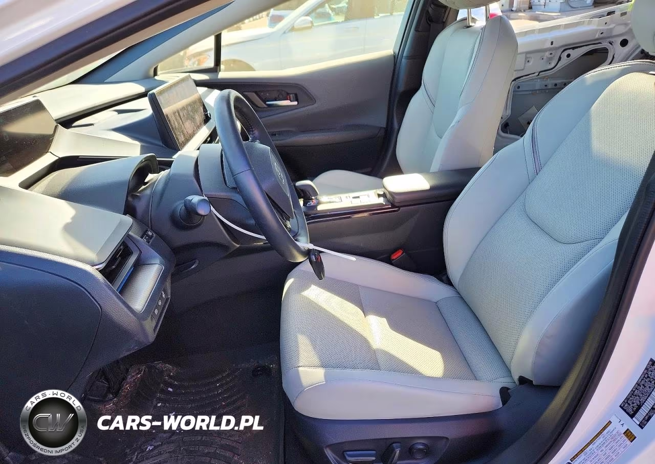 2025 Toyota Prius Xle VIN:JTDADABU4S3028223 - 7