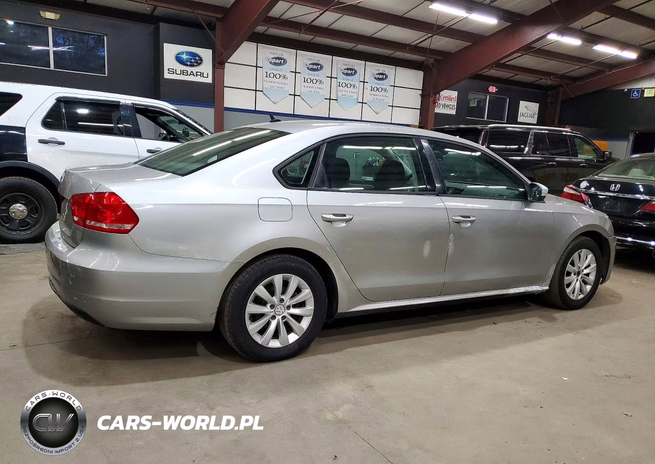 2013 Volkswagen Passat S VIN:1VWAP7A30DC004861 - 3