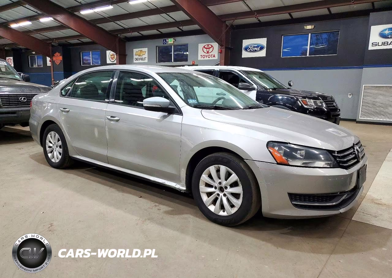 2013 Volkswagen Passat S VIN:1VWAP7A30DC004861 - 4