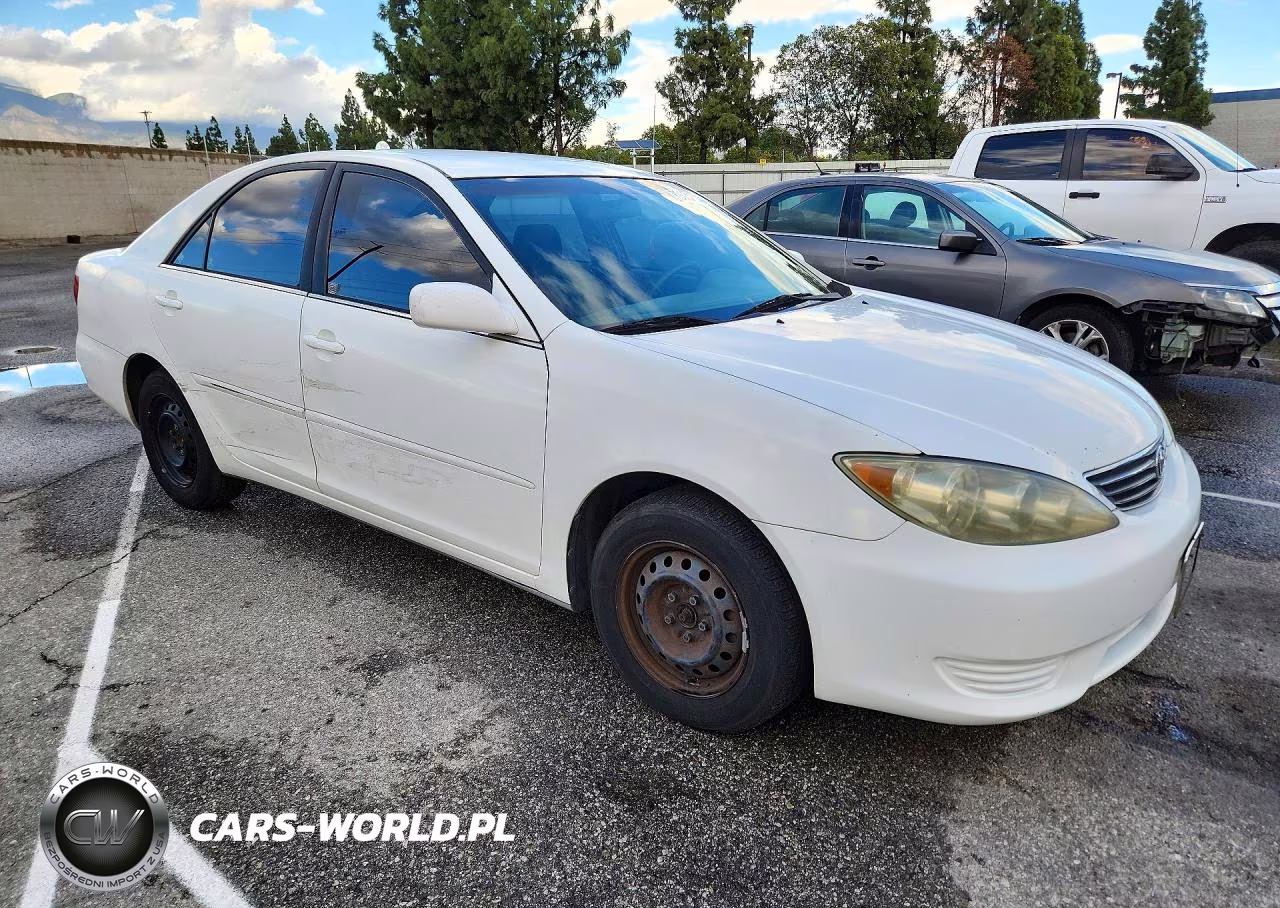 2006 Toyota Camry Le VIN:4T1BE32K16U725954 - 4