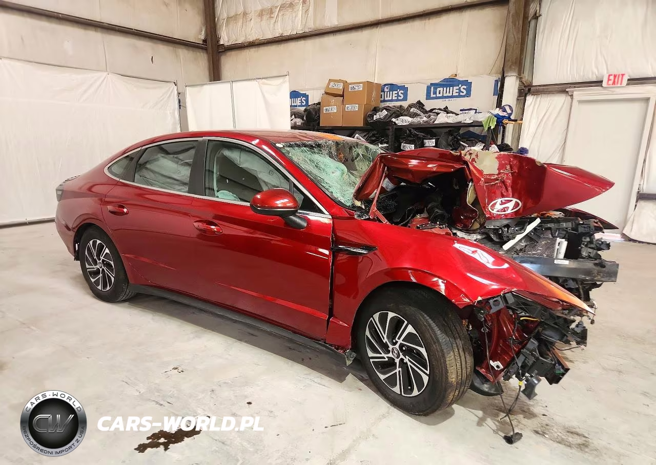 2026 Hyundai Sonata Hybrid Blue VIN:KMHL24JJXTA143912 - 4