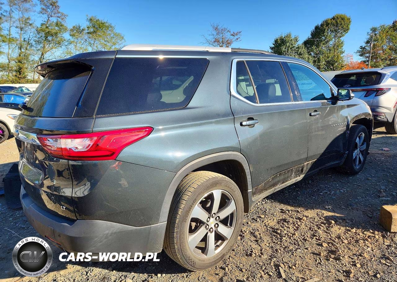 2018 Chevrolet Traverse Lt VIN:1GNEVHKWXJJ211037 - 3