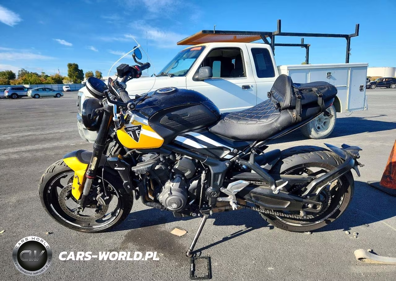 2025 Triumph Motorcycle Trident 660 VIN:SMTL21U43STCF1641 - 3