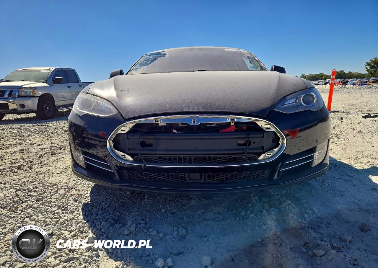 2014 Tesla Model S VIN:5YJSA1H10EFP55635 - 5