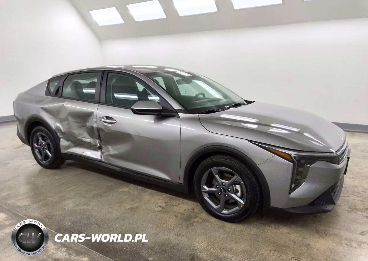 2026 Kia K4 Lxs VIN:3KPFT4DE9TE361723 - 4