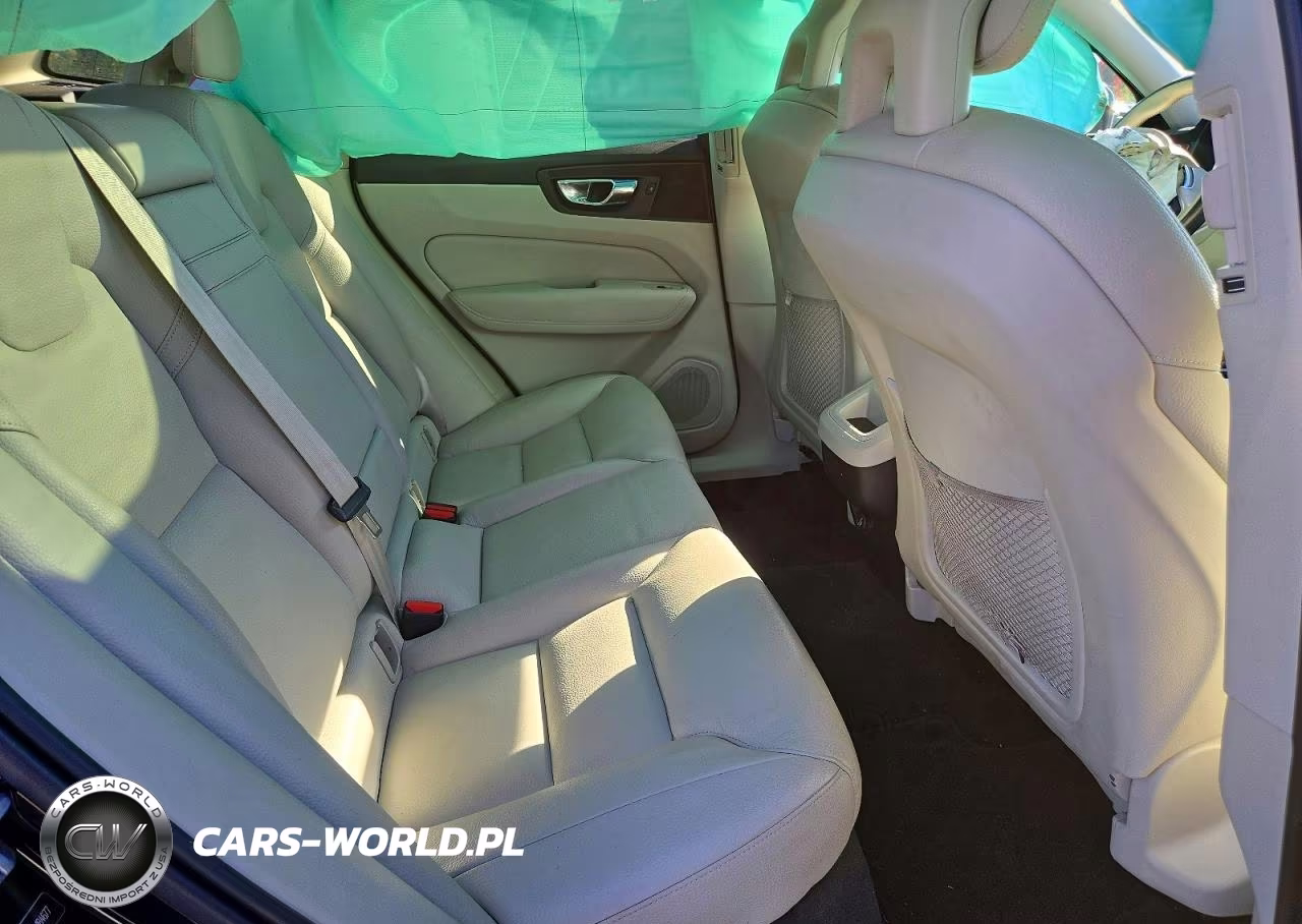 2019 Volvo Xc60 T5 VIN:LYV102RK8KB184677 - 11