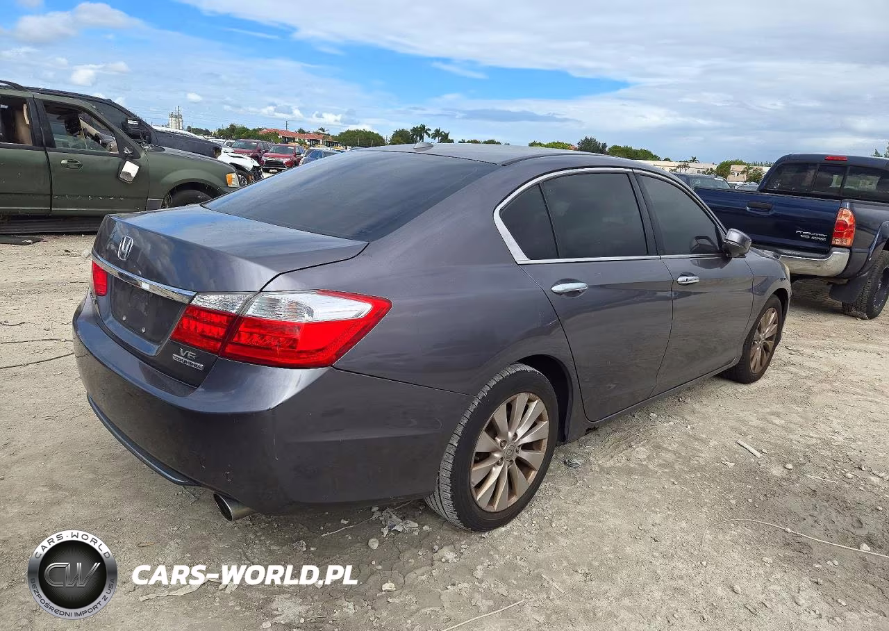 2014 Honda Accord Touring VIN:1HGCR3F95EA017311 - 3