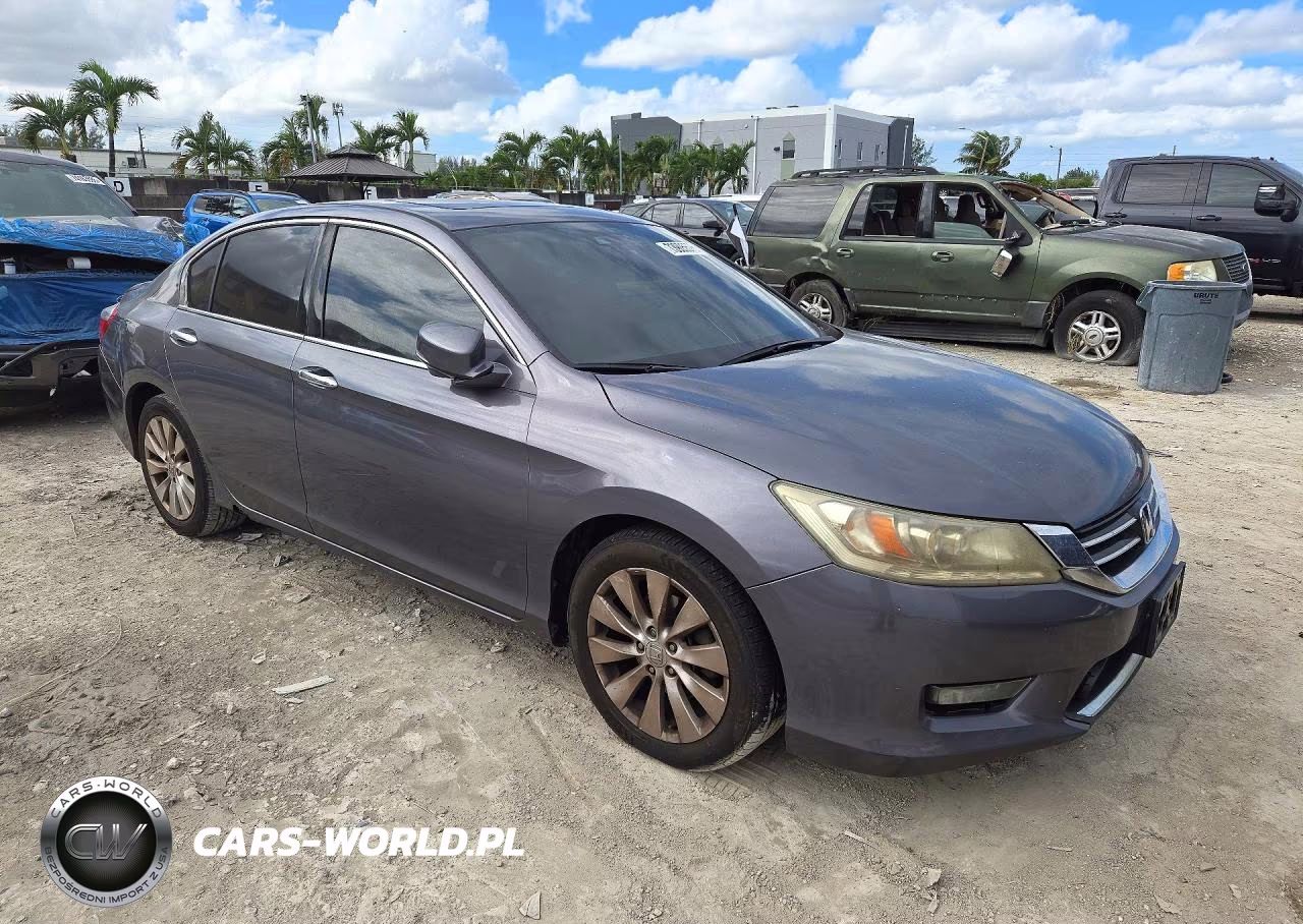 2014 Honda Accord Touring VIN:1HGCR3F95EA017311 - 4