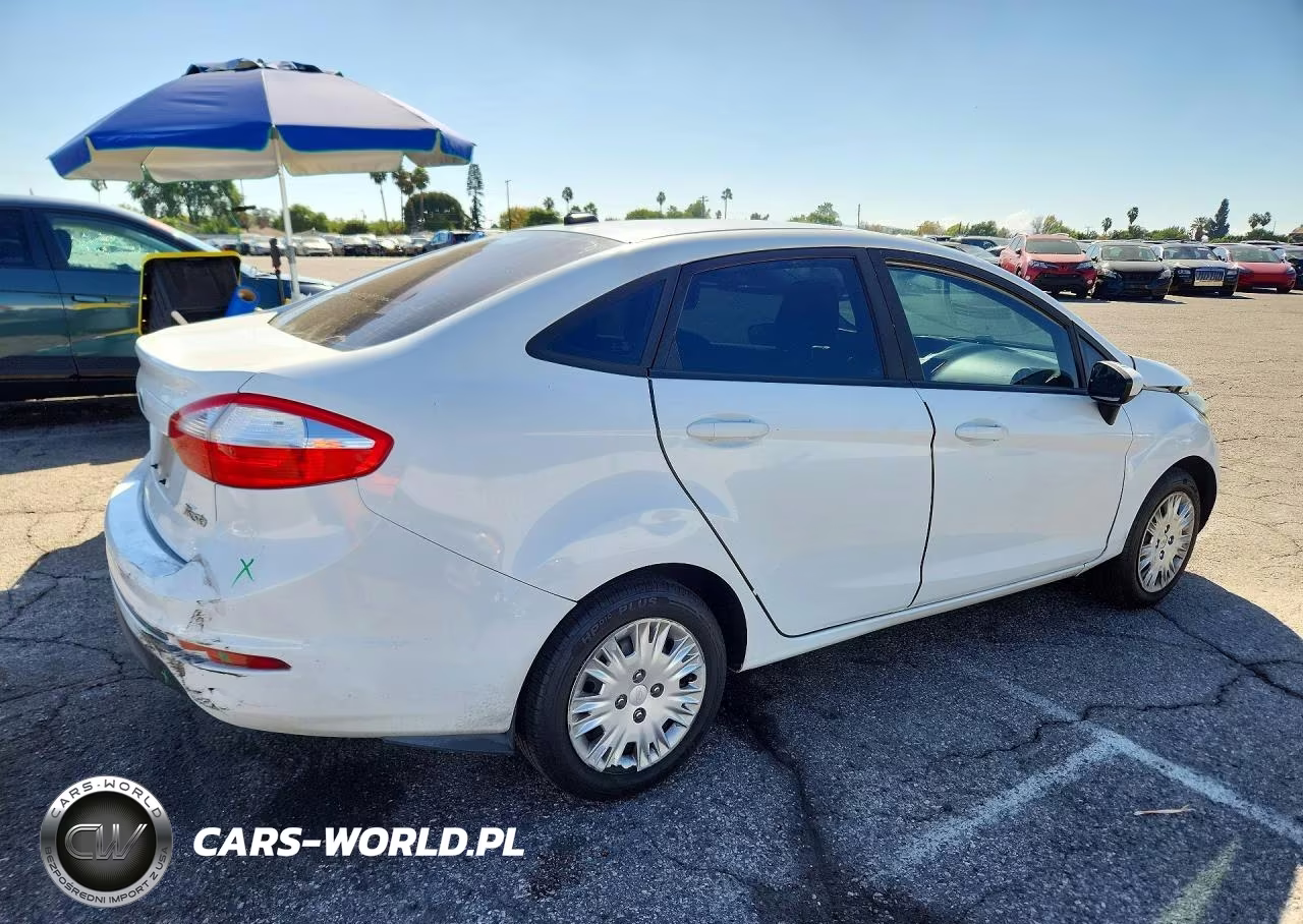 2016 Ford Fiesta S VIN:3FADP4AJ1GM111391 - 3