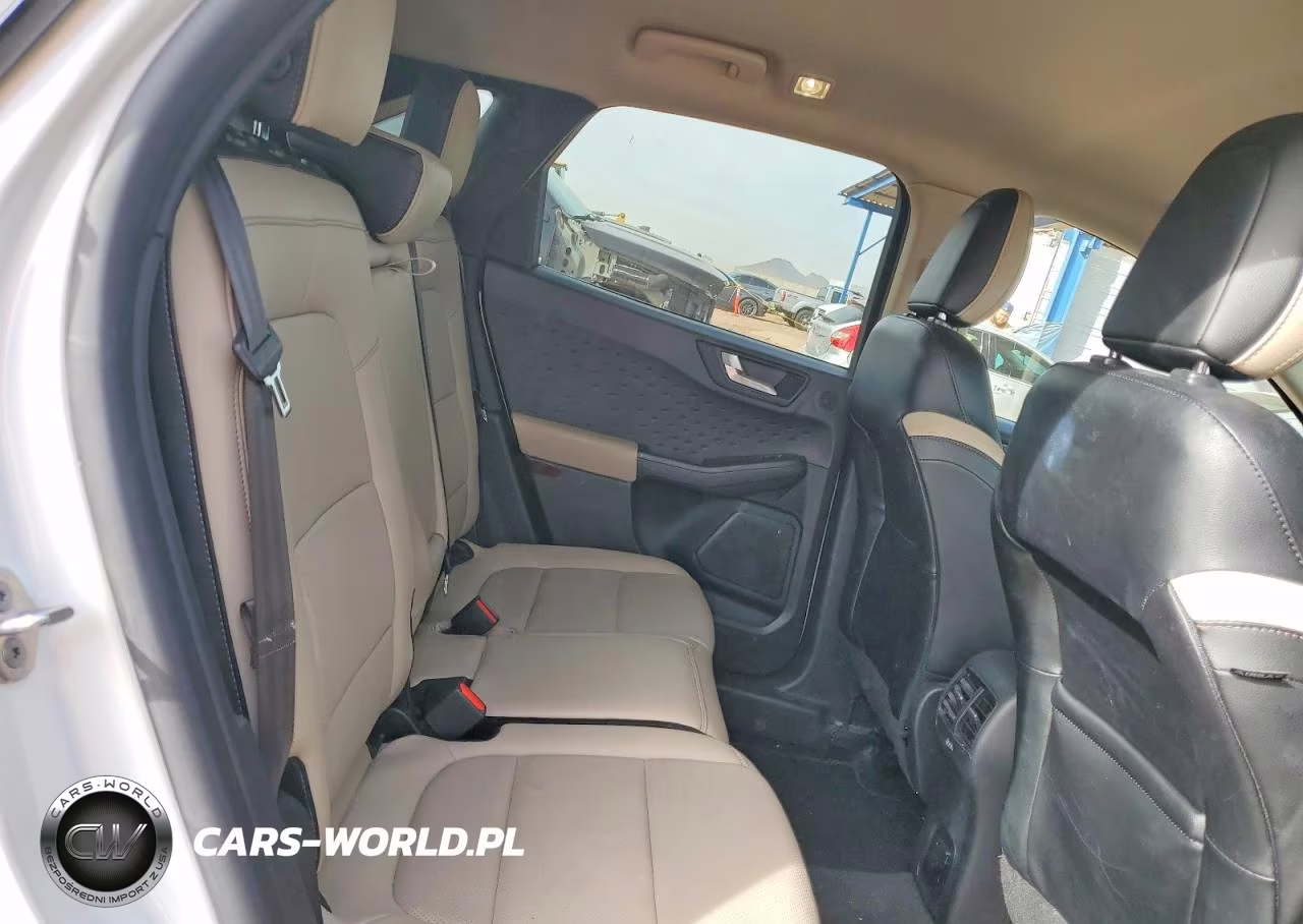 2020 Ford Escape Titanium VIN:1FMCU9J94LUA61654 - 11