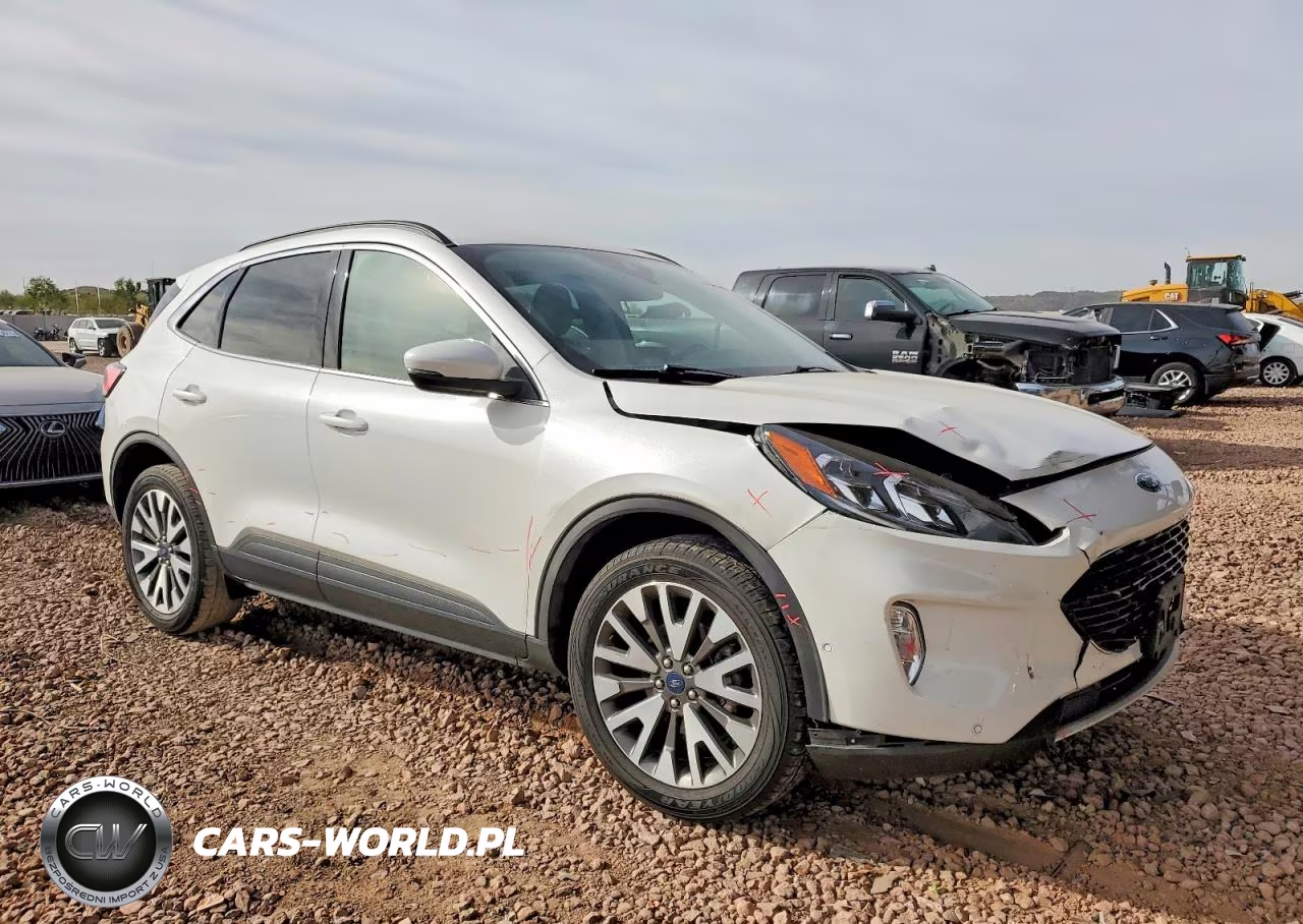 2020 Ford Escape Titanium VIN:1FMCU9J94LUA61654 - 4