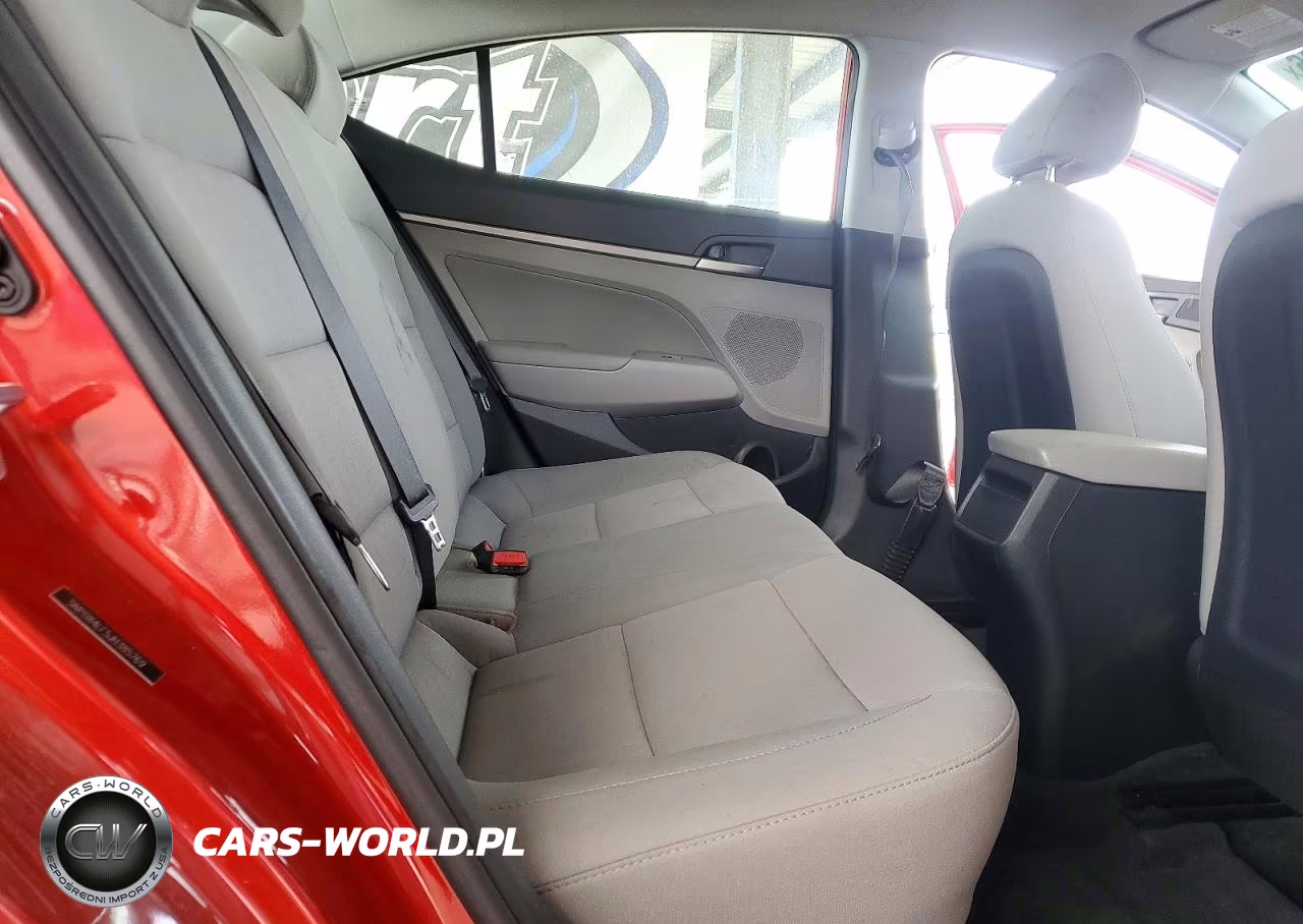 2018 Hyundai Elantra Sel VIN:5NPD84LF5JH385769 - 10