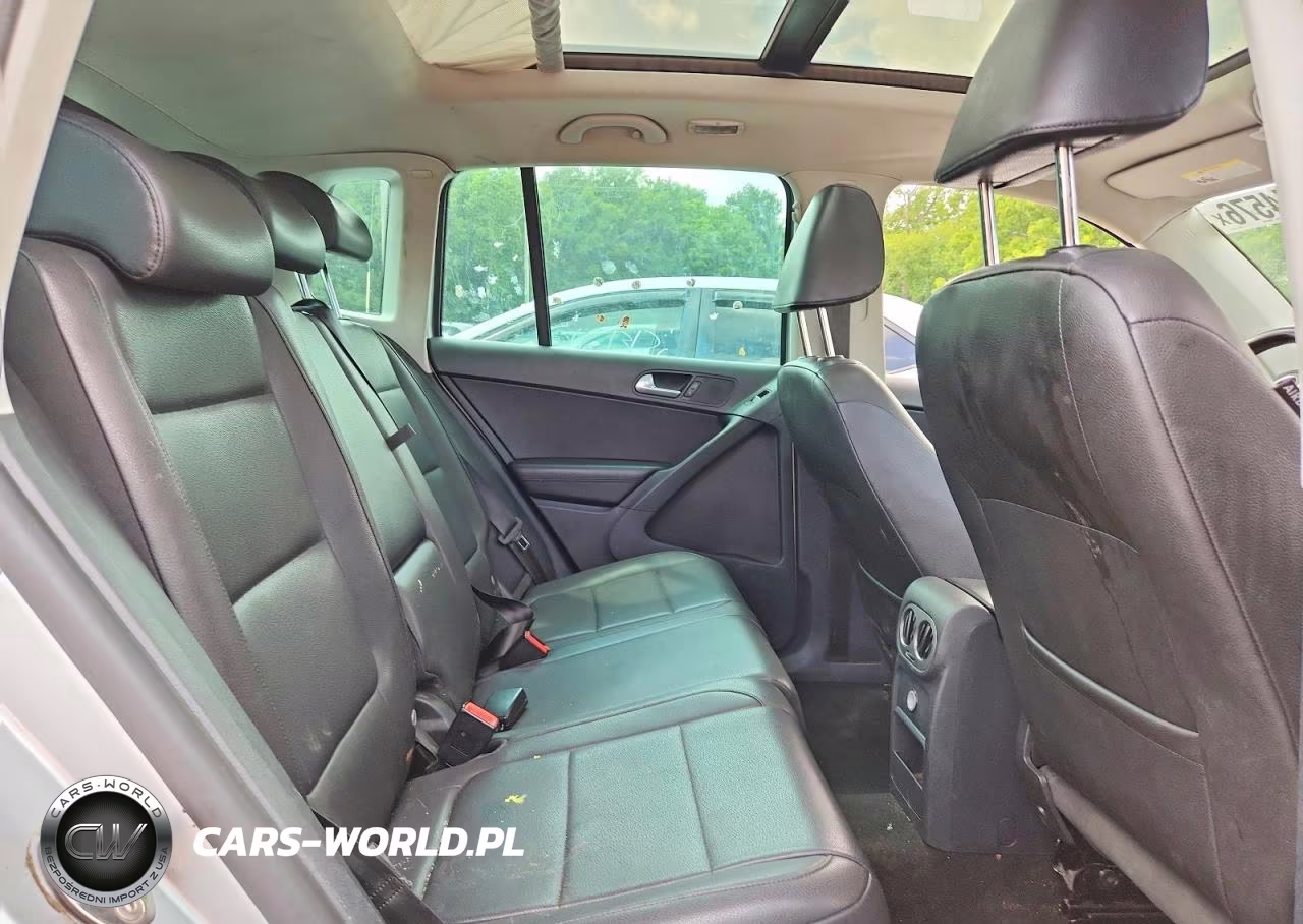 2011 Volkswagen Tiguan S VIN:WVGBV7AXXBW522595 - 11