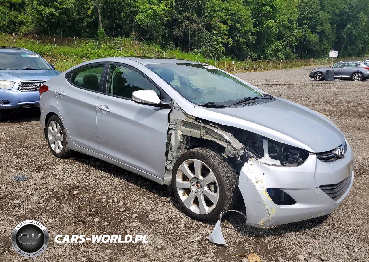 2013 Hyundai Elantra Limited VIN:5NPDH4AE6DH334117 - 4