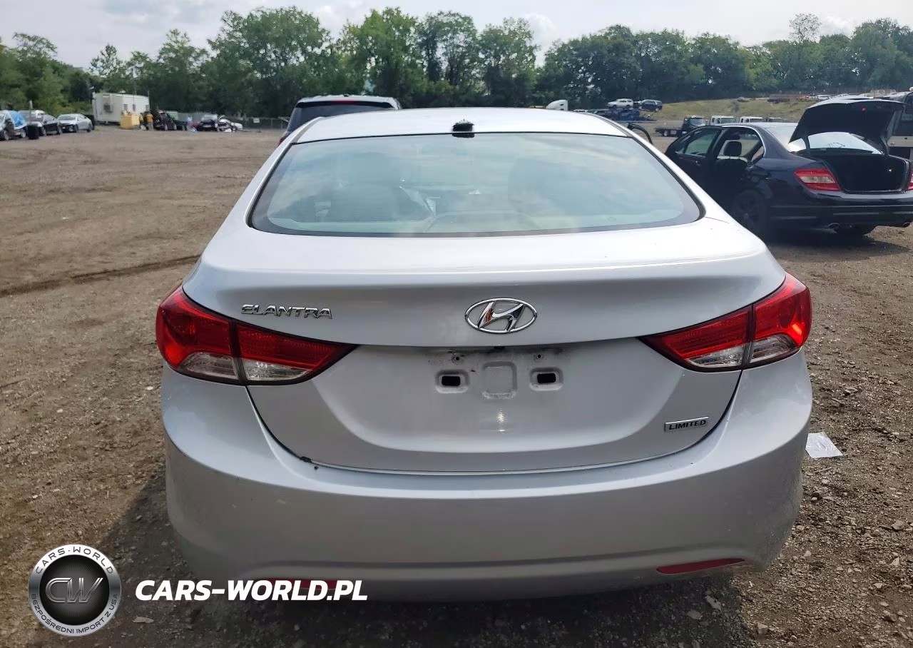 2013 Hyundai Elantra Limited VIN:5NPDH4AE6DH334117 - 6