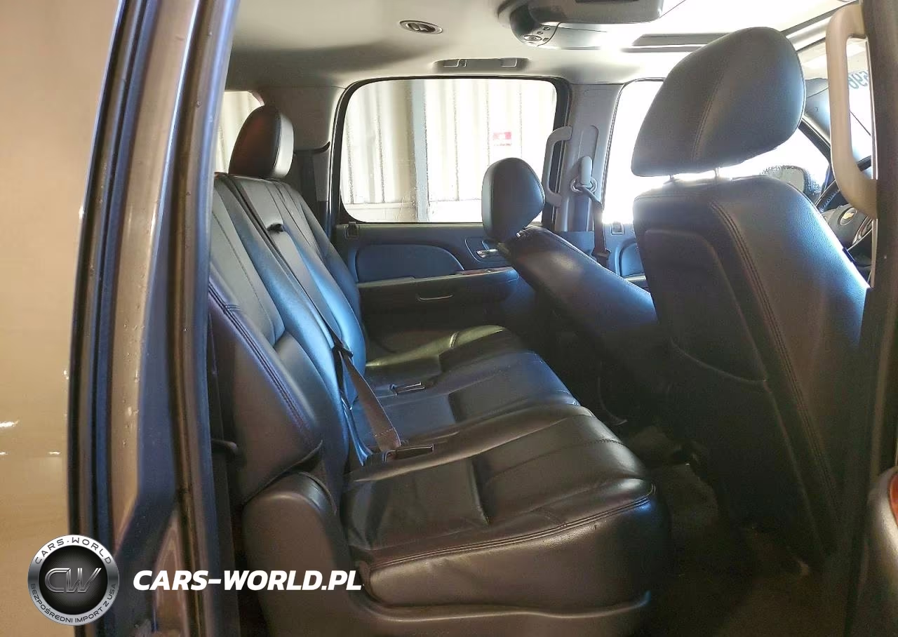 2011 Chevrolet Suburban K1500 Lt VIN:1GNSKJE39BR231769 - 11