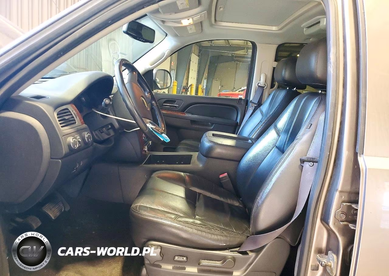 2011 Chevrolet Suburban K1500 Lt VIN:1GNSKJE39BR231769 - 7