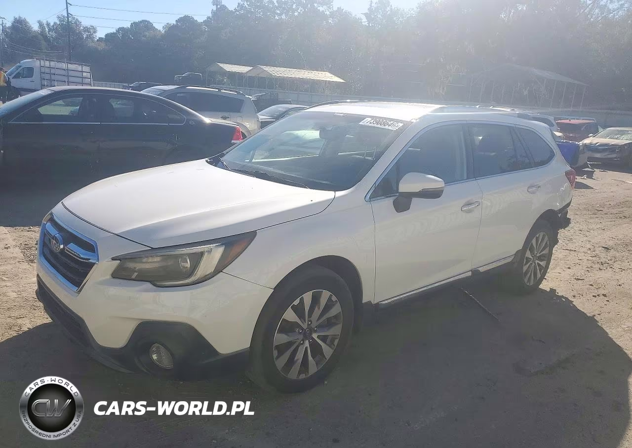 2019 Subaru Outback Touring VIN:4S4BSETCXK3359035 - 1