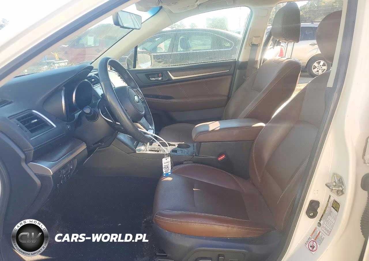 2019 Subaru Outback Touring VIN:4S4BSETCXK3359035 - 7