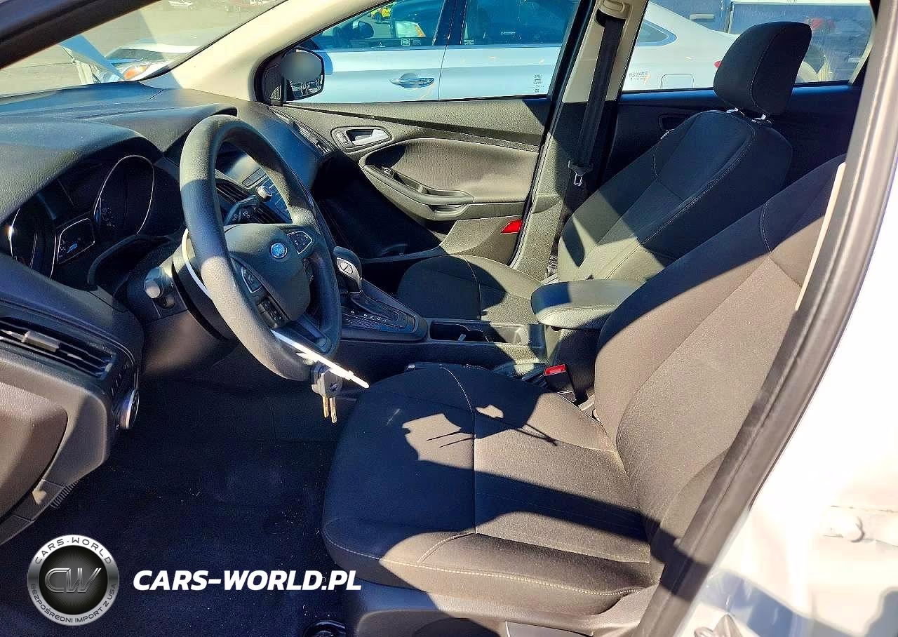 2018 Ford Focus Se VIN:1FADP3F28JL302570 - 7