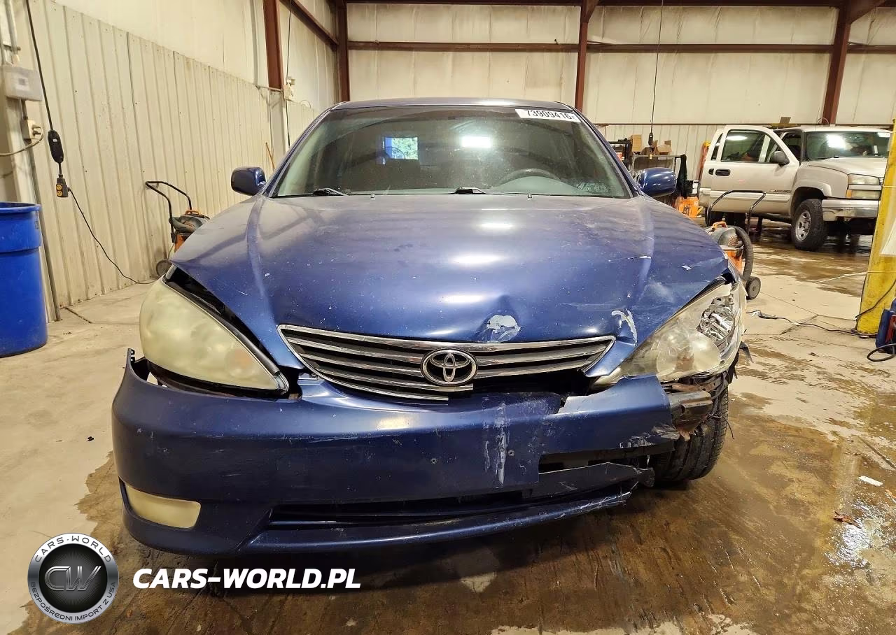2005 Toyota Camry Le VIN:4T1BE32K35U032334 - 5