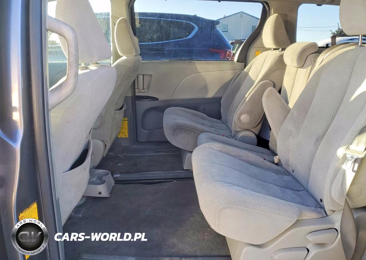 2011 Toyota Sienna Le 8-Passenger VIN:5TDKK3DC0BS009757 - 11