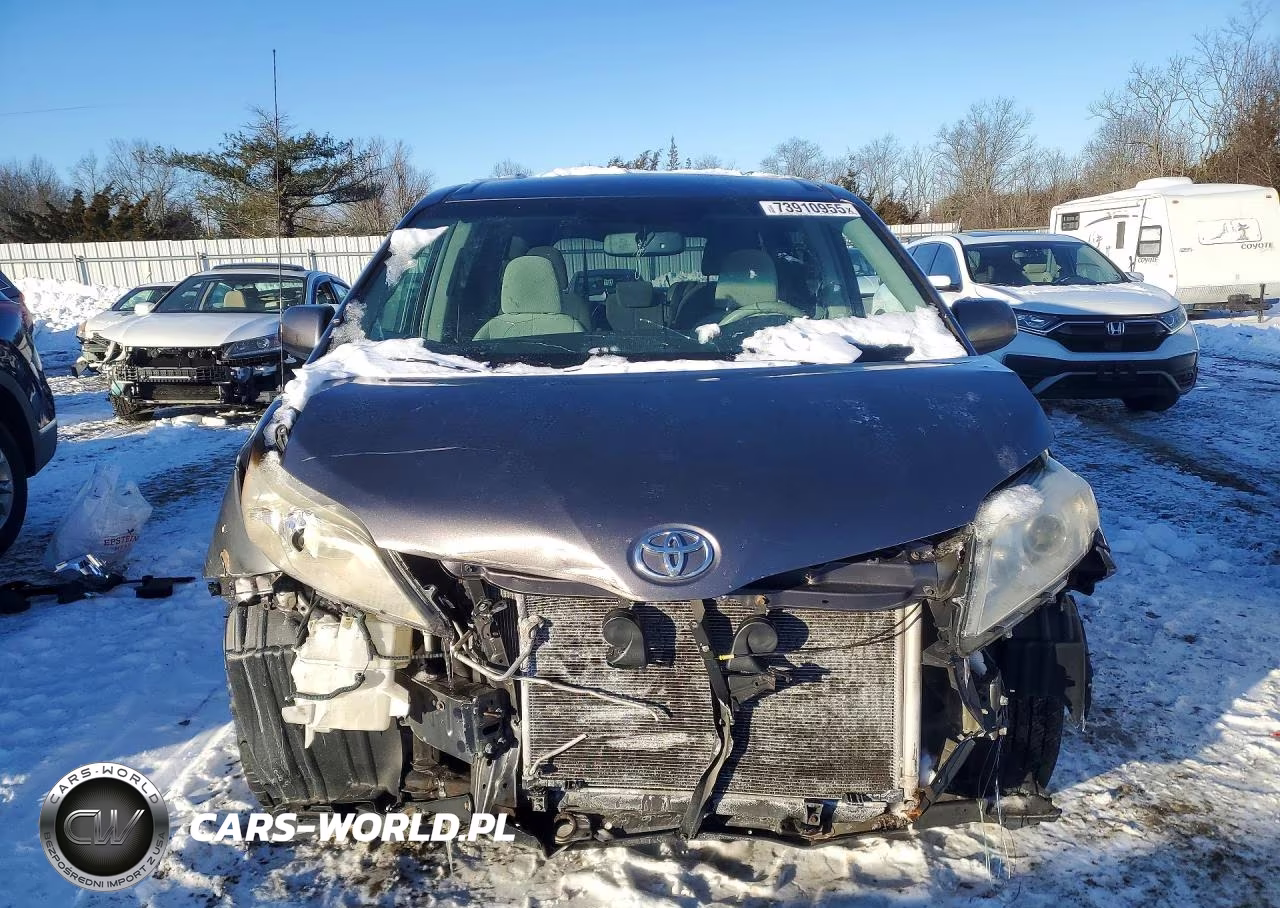 2011 Toyota Sienna Le 8-Passenger VIN:5TDKK3DC0BS009757 - 5