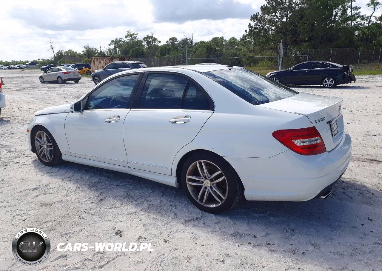 2012 Mercedes-Benz C 300 4Matic VIN:WDDGF8BB0CR229570 - 2