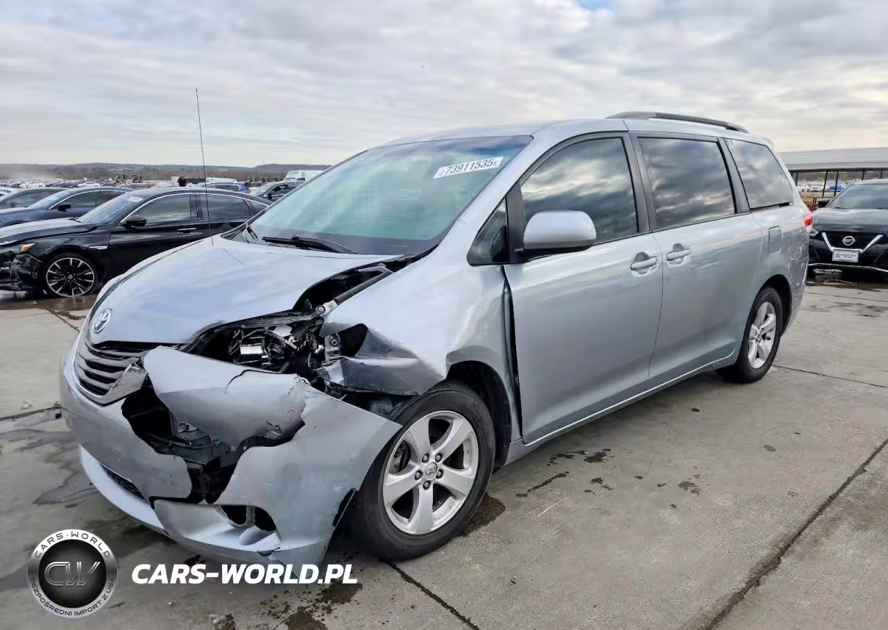 2014 Toyota Sienna Le