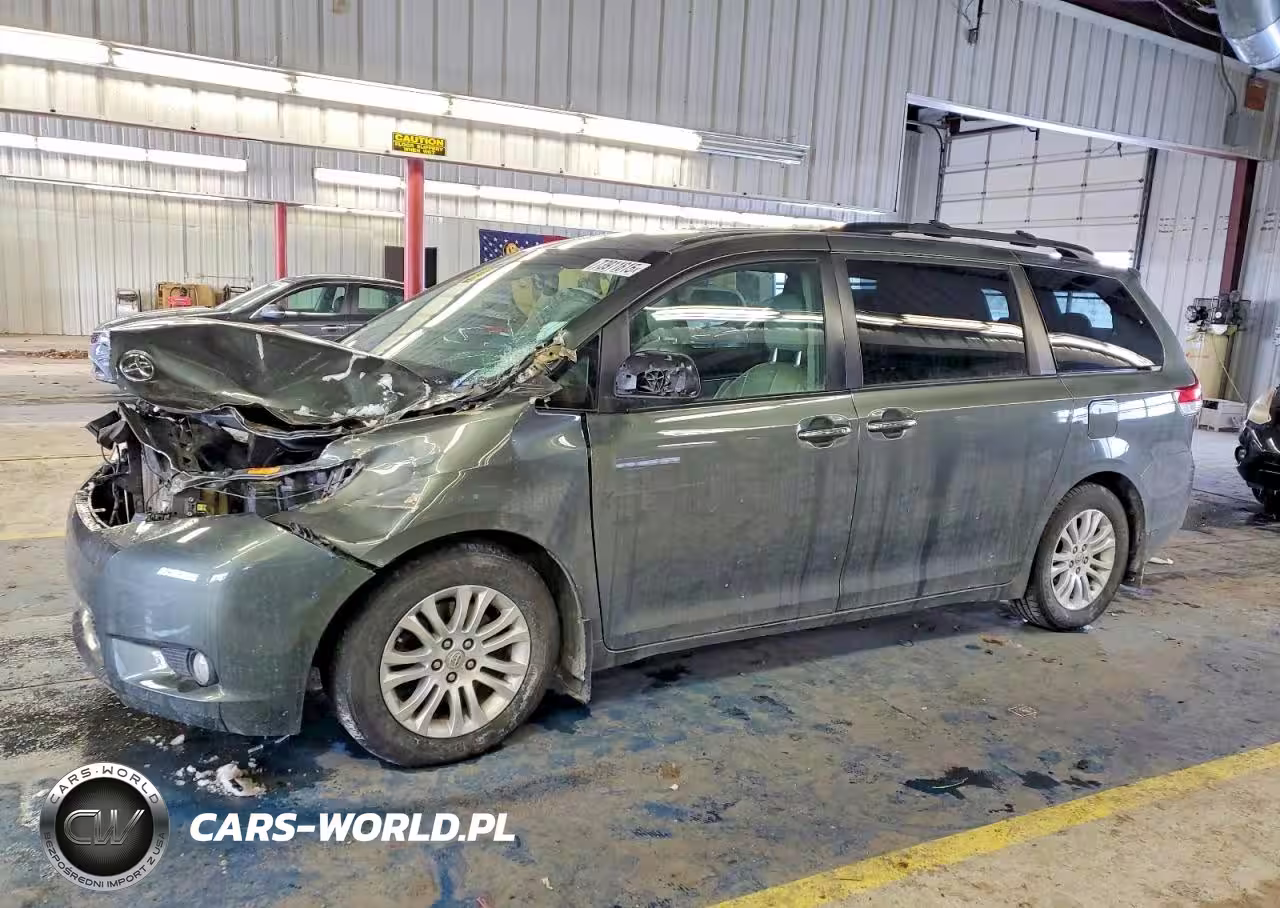 2014 Toyota Sienna Xle