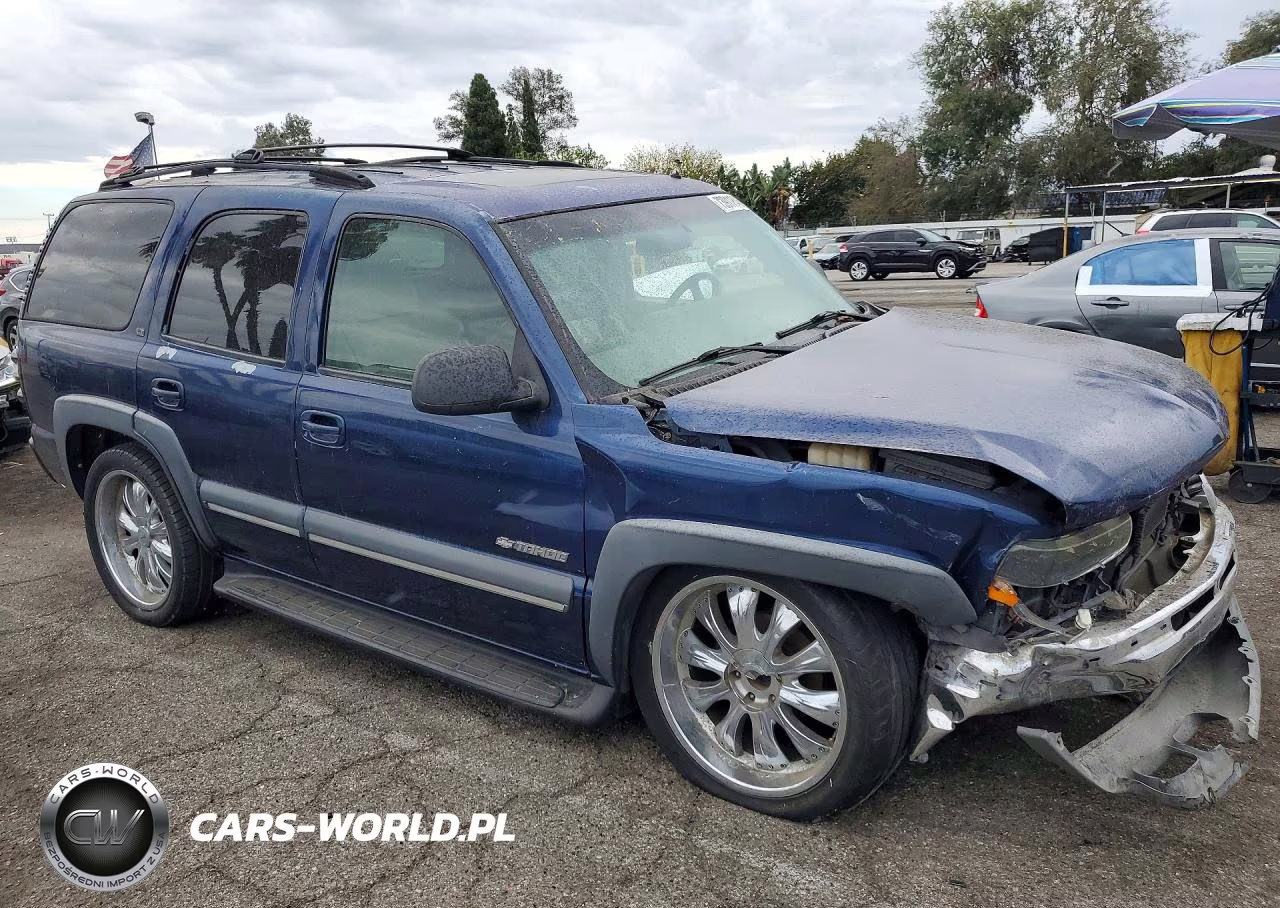 2002 Chevrolet Tahoe C1500 VIN:1GNEC13T52R121914 - 4