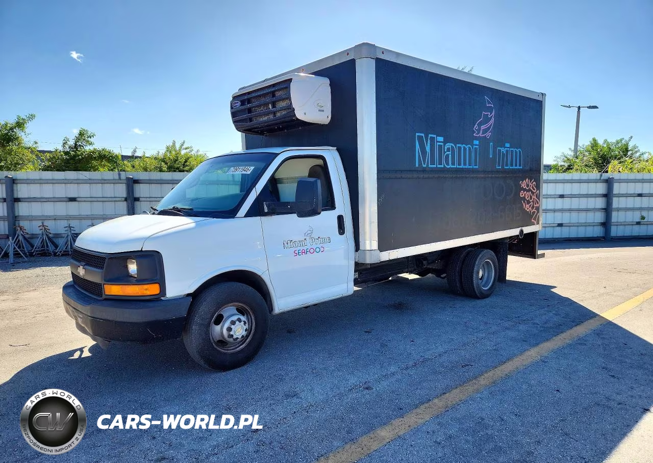 2015 Chevrolet Express G4500 VIN:1GB6G5CG5F1112327 - 1