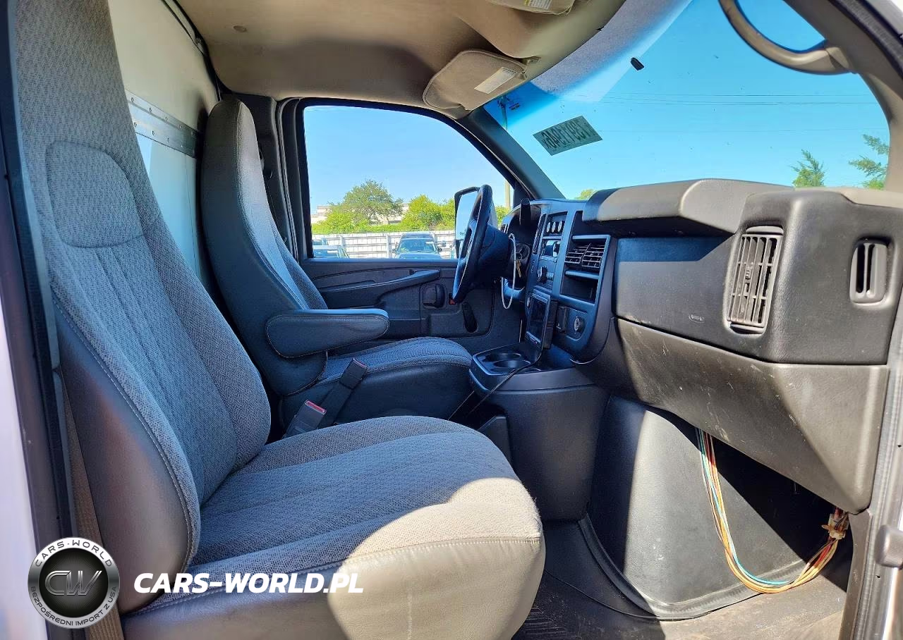 2015 Chevrolet Express G4500 VIN:1GB6G5CG5F1112327 - 11