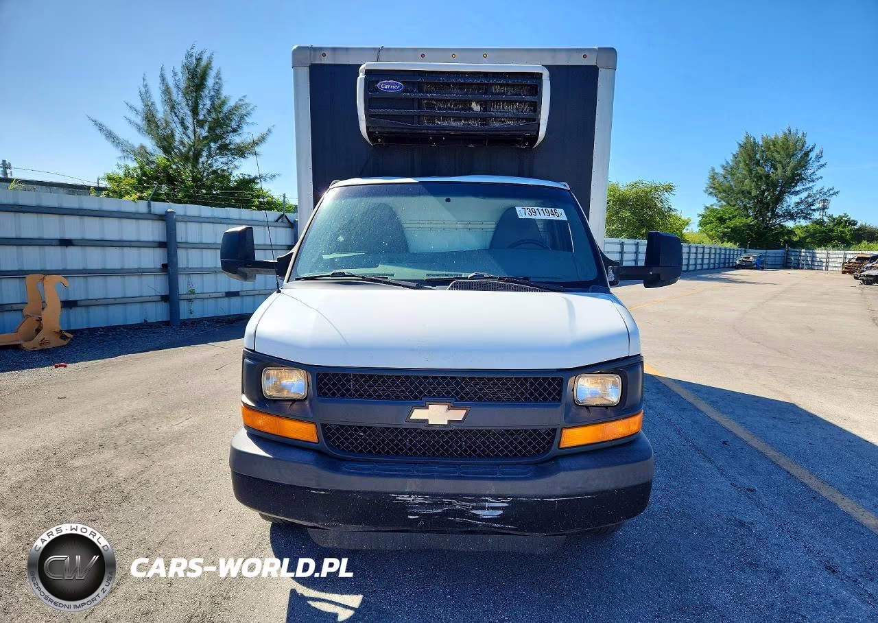 2015 Chevrolet Express G4500 VIN:1GB6G5CG5F1112327 - 5