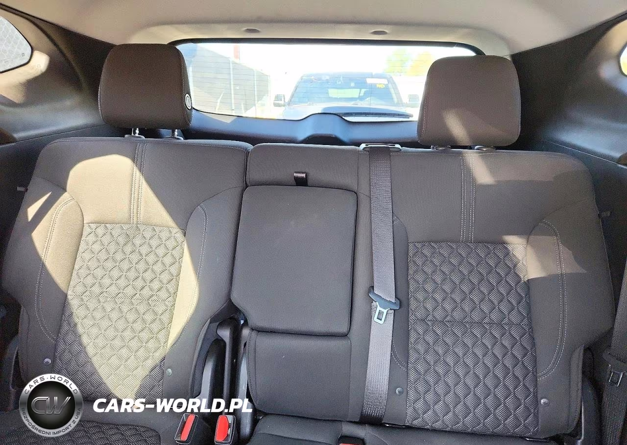 2019 Chevrolet Blazer VIN:3GNKBBRA3KS587906 - 10