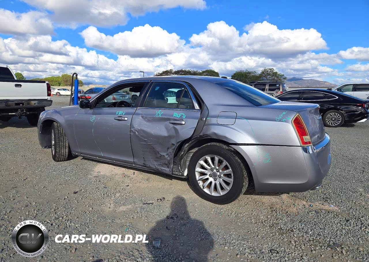2013 Chrysler 300 VIN:2C3CCAAG5DH633718 - 2