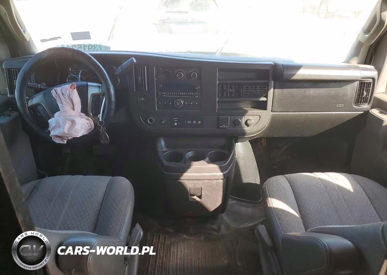 2016 Chevrolet Express G2500 VIN:1GCWGAFF9G1216358 - 8