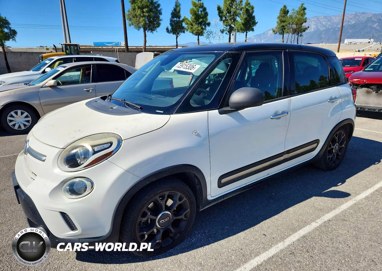 2015 Fiat 500L Trekking