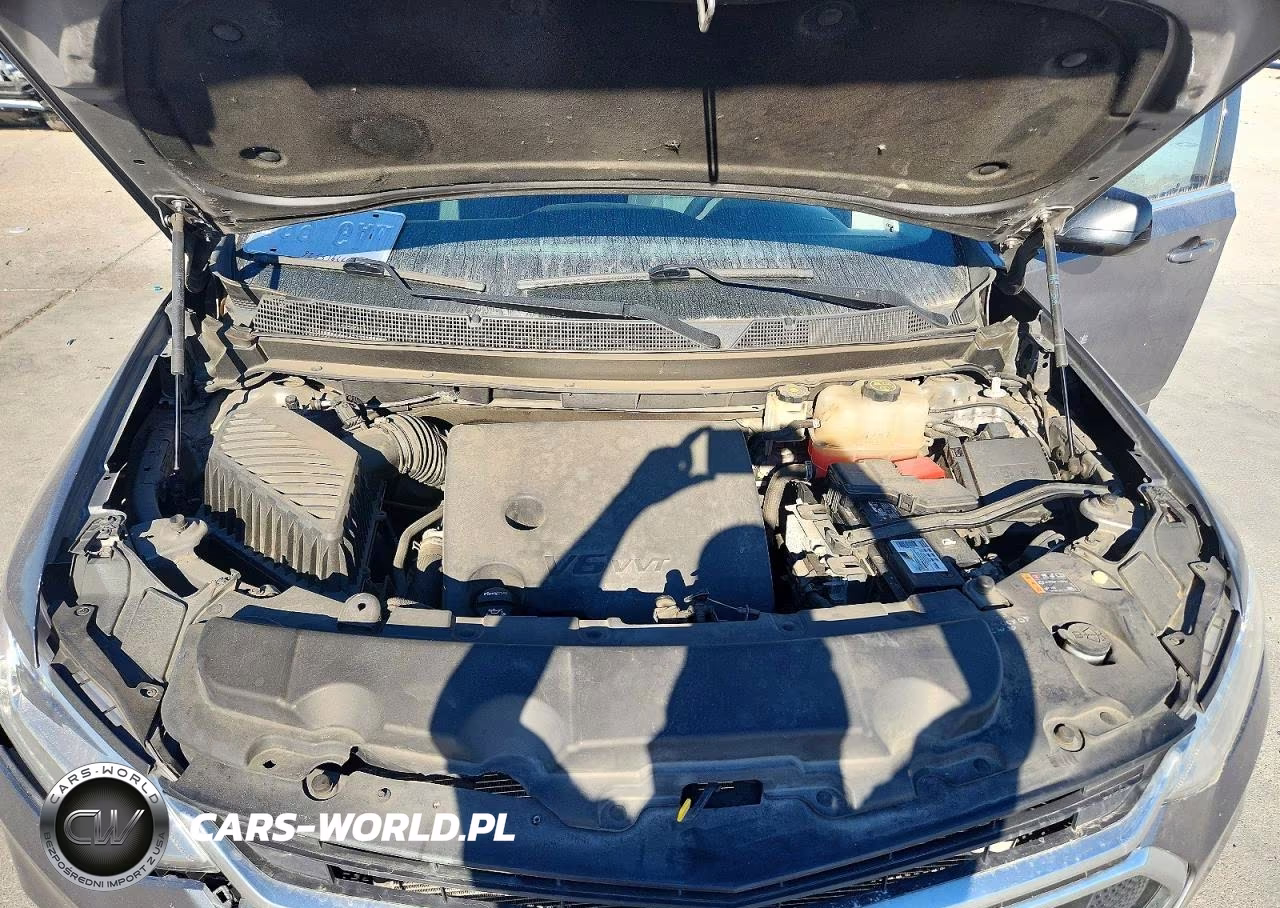 2019 Chevrolet Traverse Ls VIN:1GNERFKW7KJ147324 - 12
