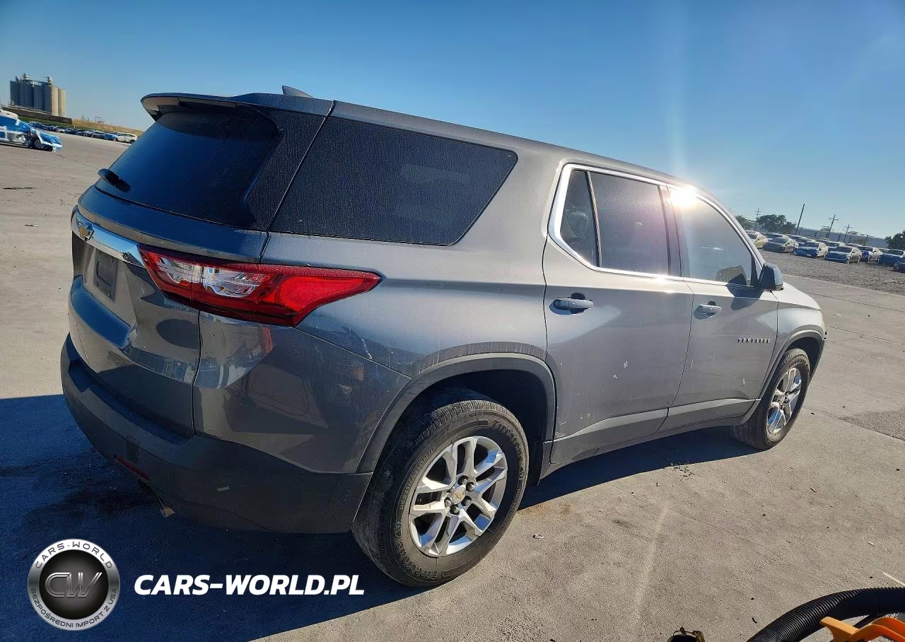 2019 Chevrolet Traverse Ls VIN:1GNERFKW7KJ147324 - 3
