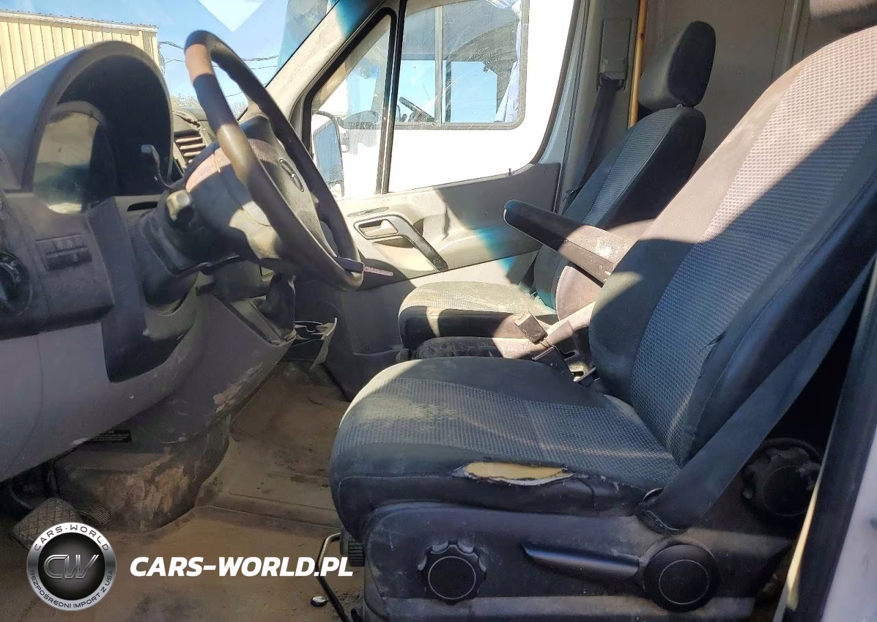 2011 Mercedes-Benz Sprinter 2500 Delivery Van VIN:WD3PE8CC8B5512867 - 7