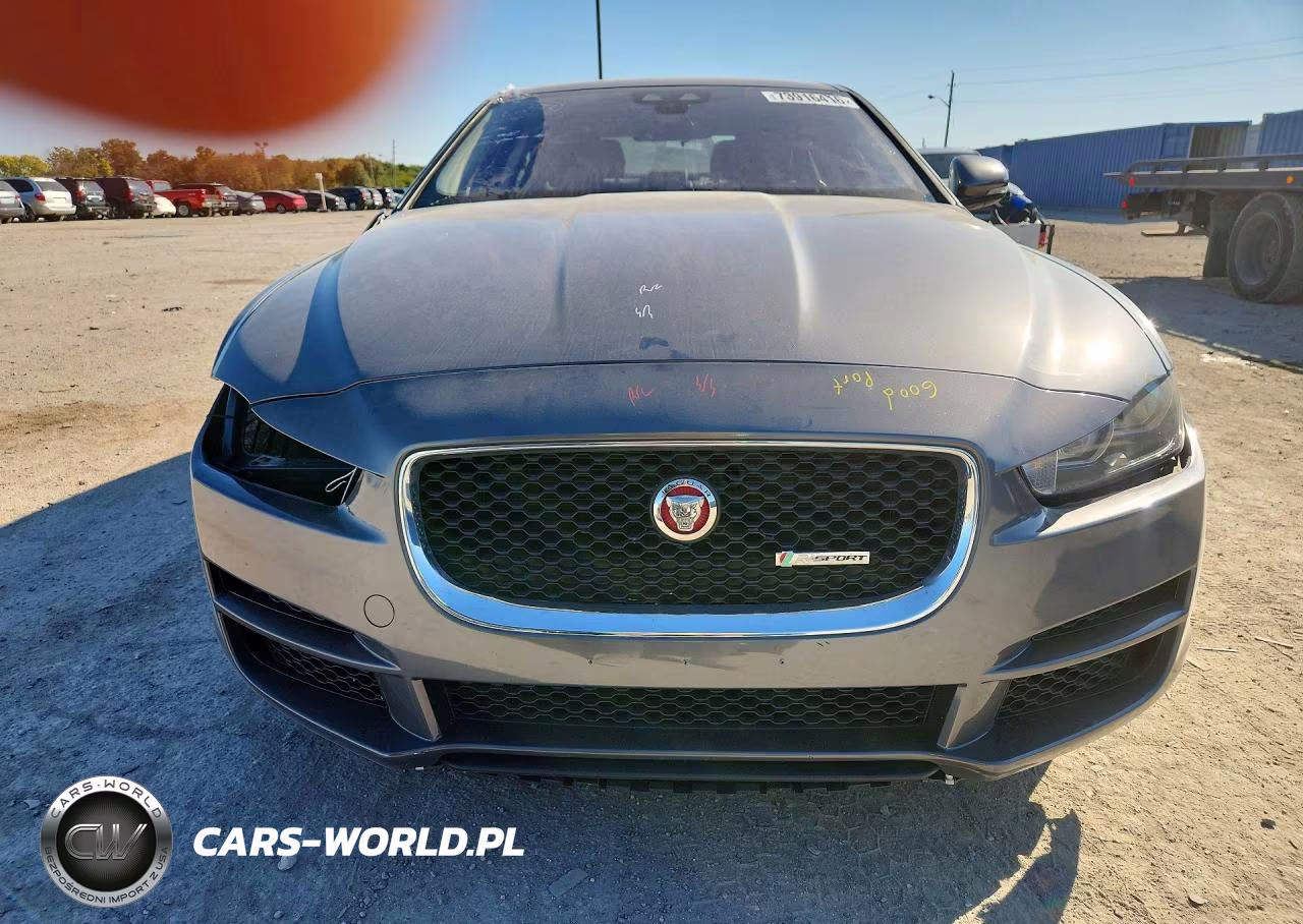 2017 Jaguar Xe Premium VIN:SAJAJ4BVXHA952416 - 5