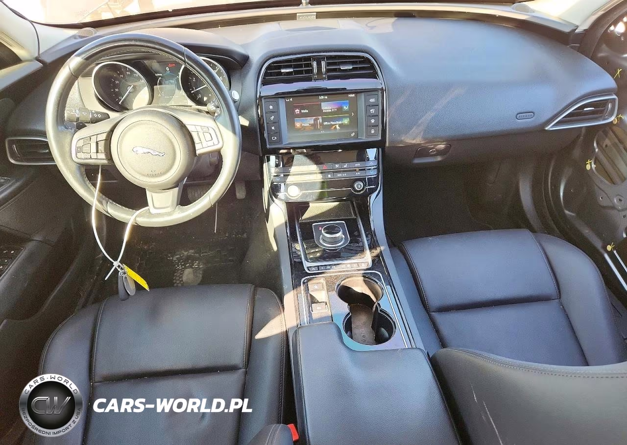 2017 Jaguar Xe Premium VIN:SAJAJ4BVXHA952416 - 8