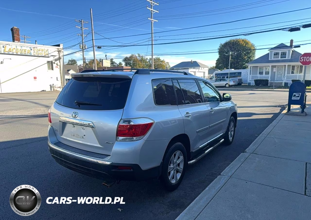 2011 Toyota Highlander Se VIN:5TDBK3EH9BS090123 - 4